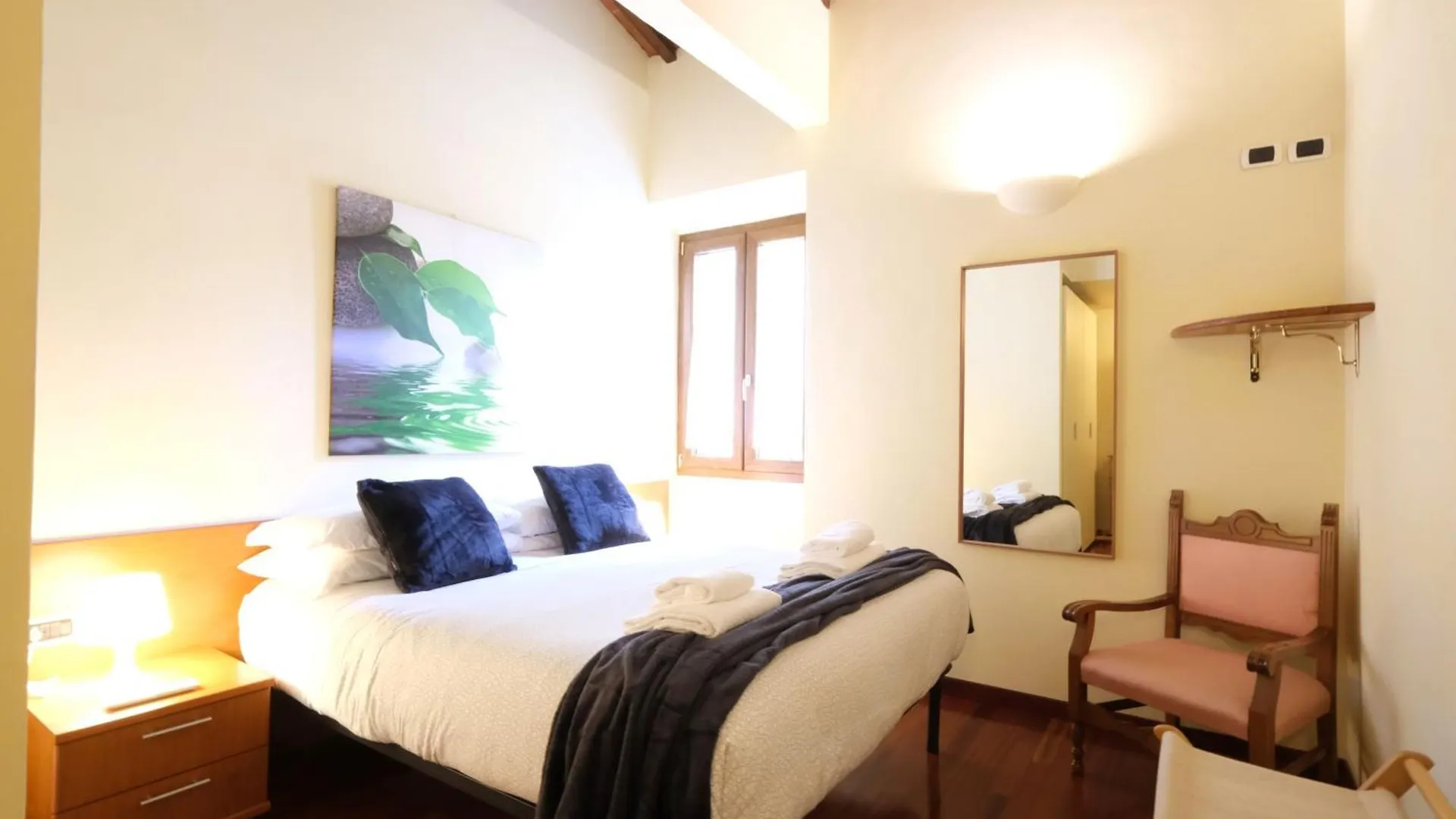 Wine Apartments Florence Barbaresco