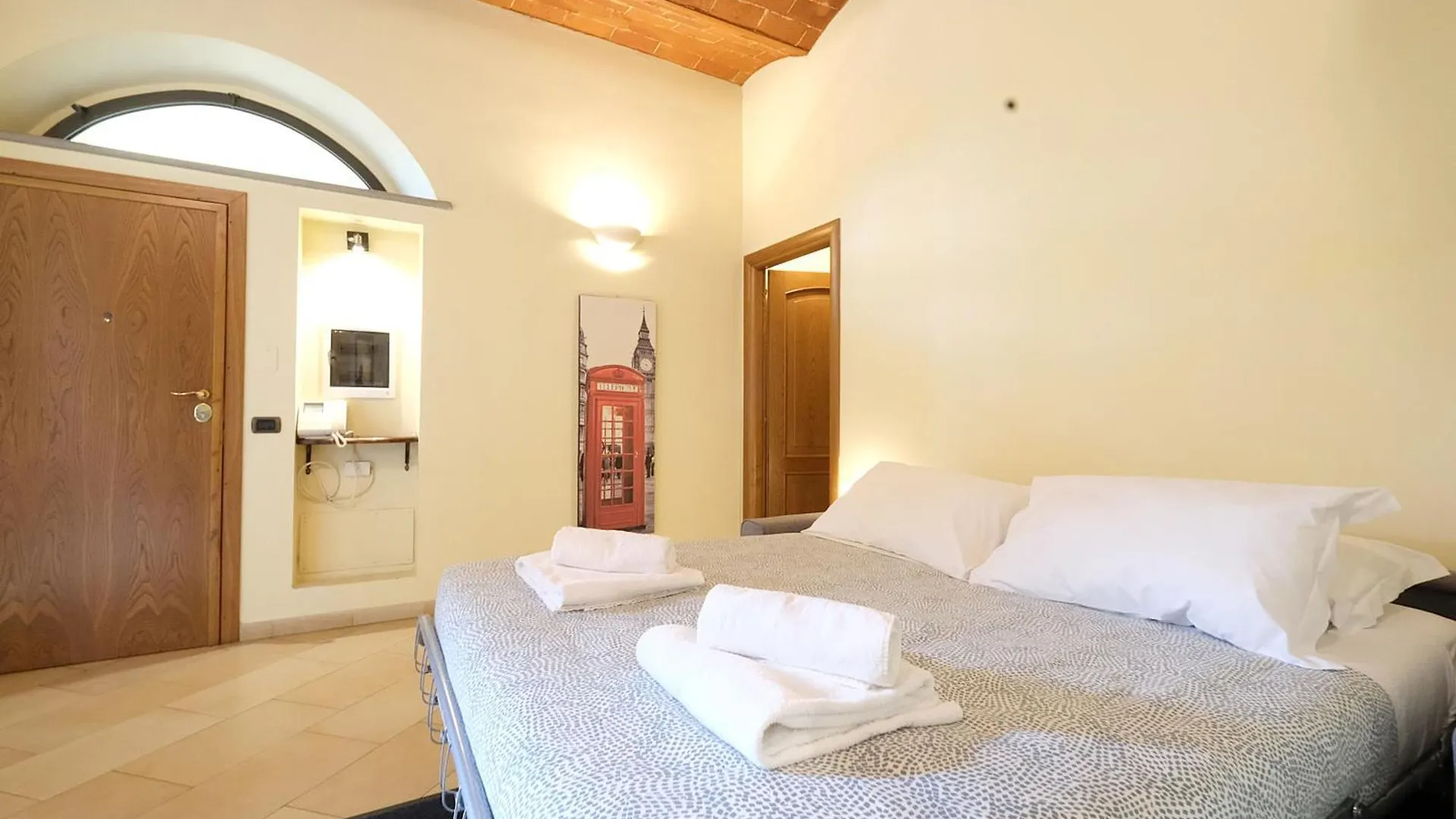 Wine Apartments Florence Barbaresco