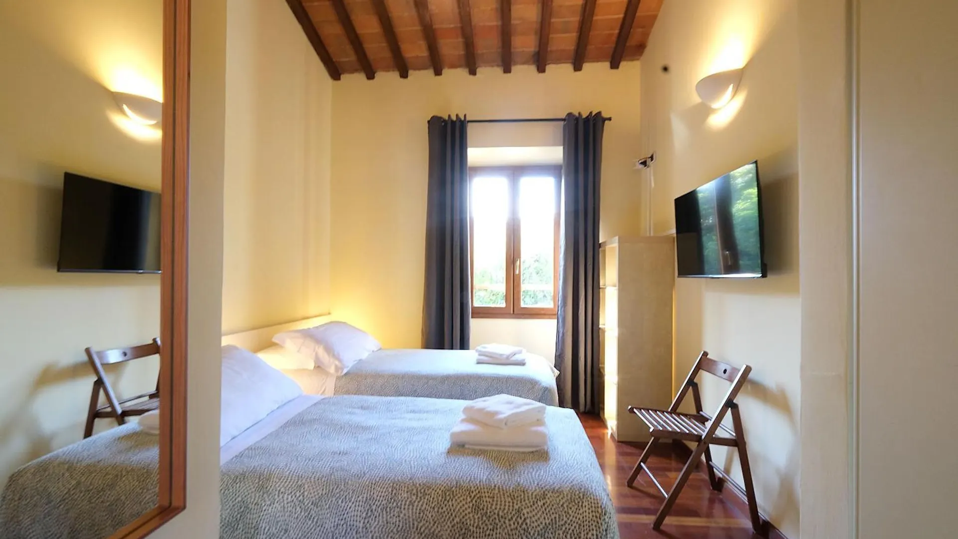 Wine Apartments Florence Barbaresco 0*,