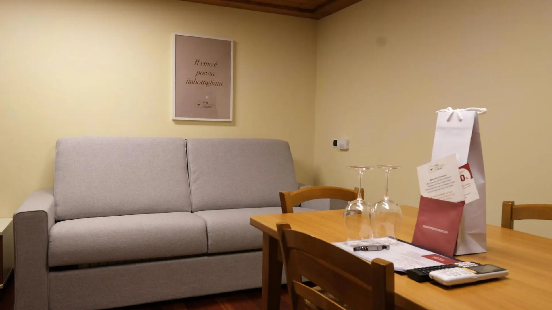 Wine Apartments Florence Barbaresco