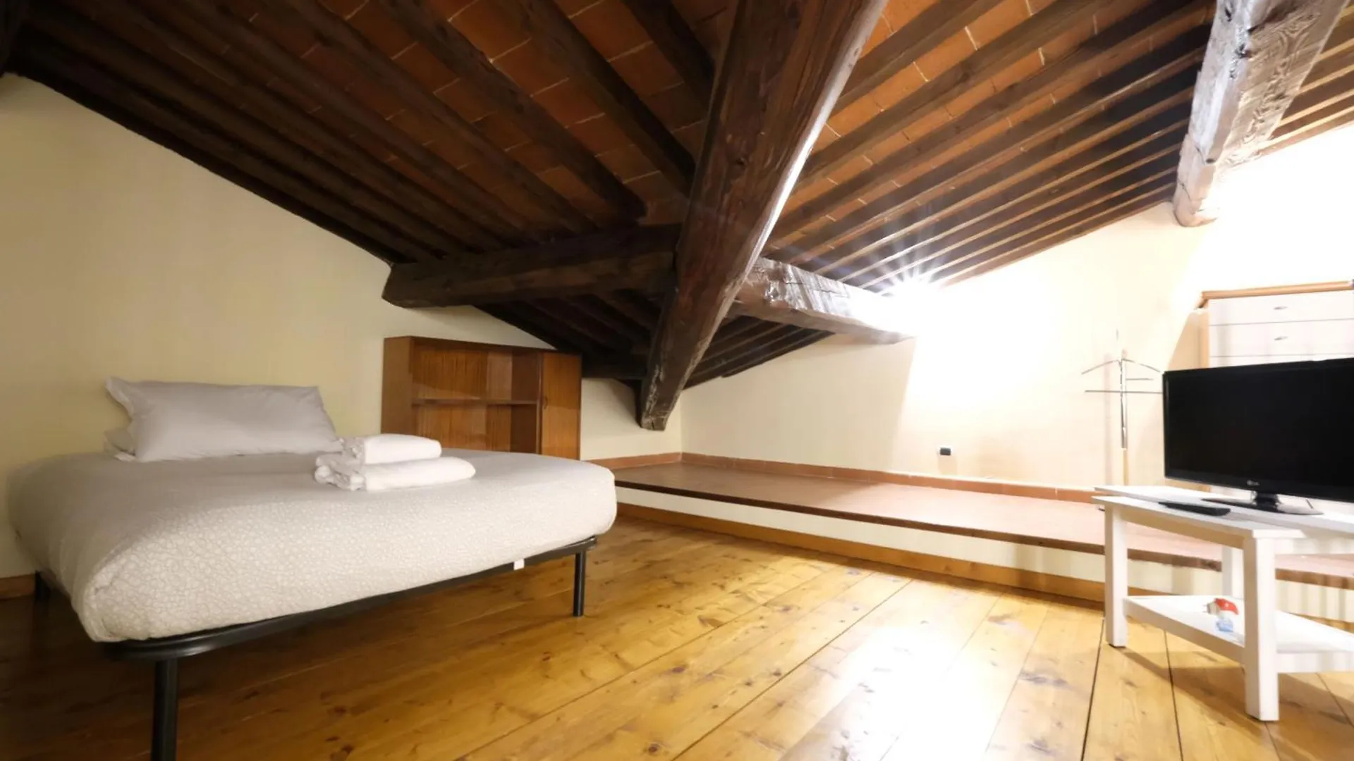 Wine Apartments Florence Barbaresco