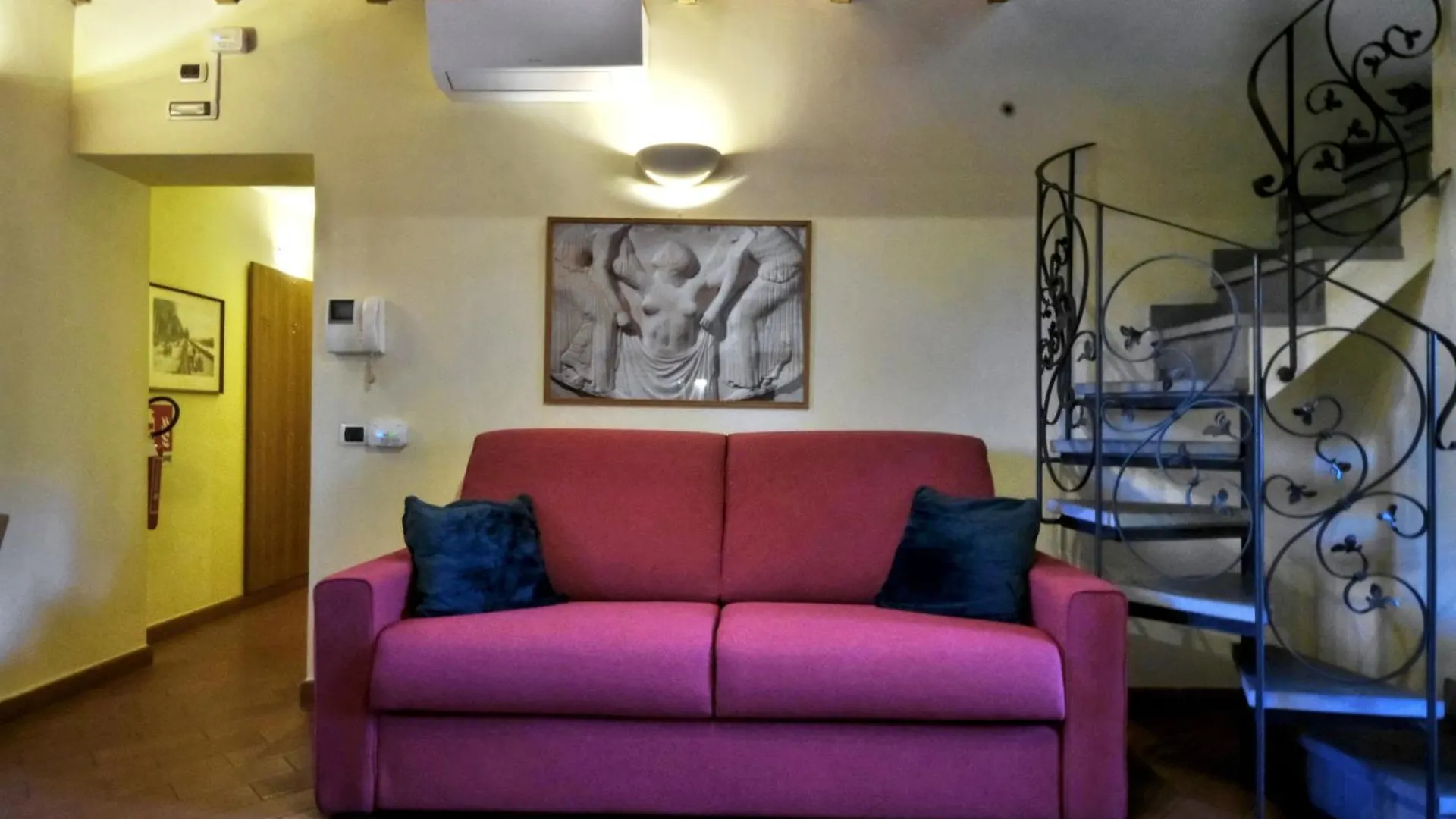 Wine Apartments Florence Barbaresco