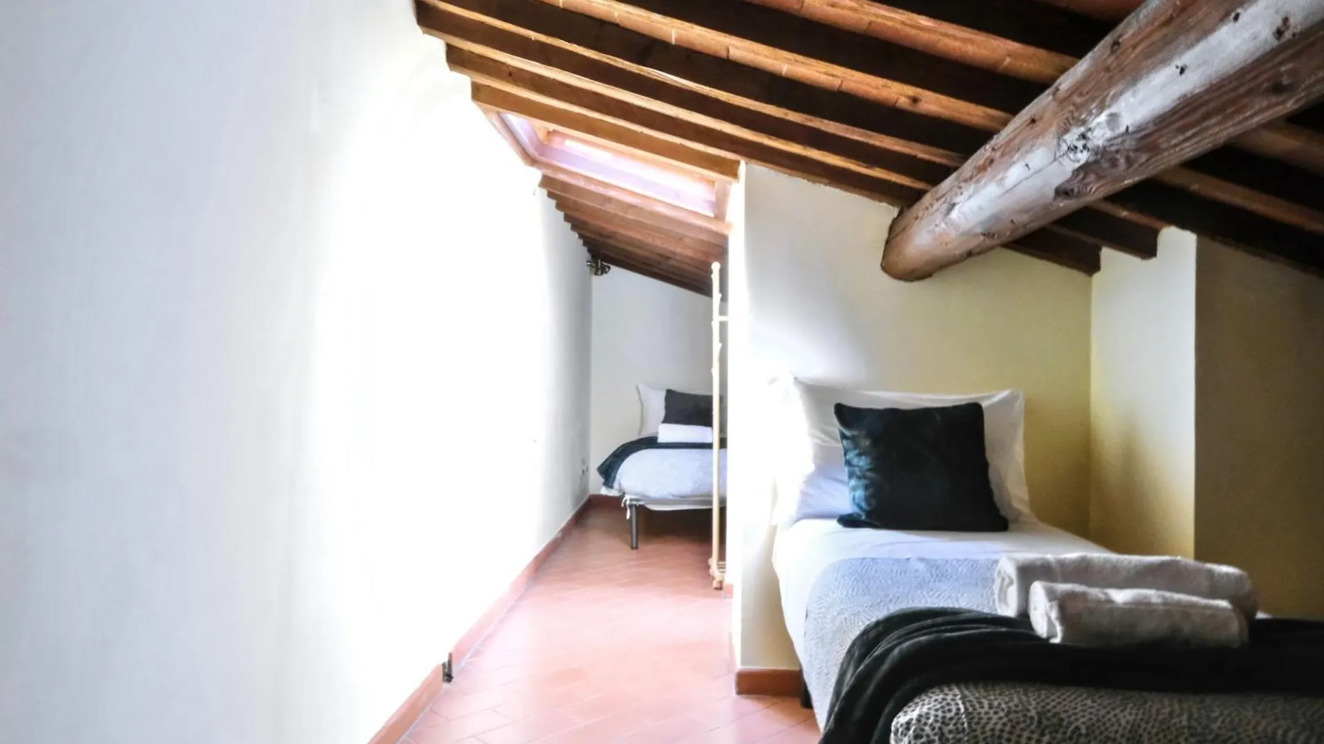 Wine Apartments Florence Barbaresco