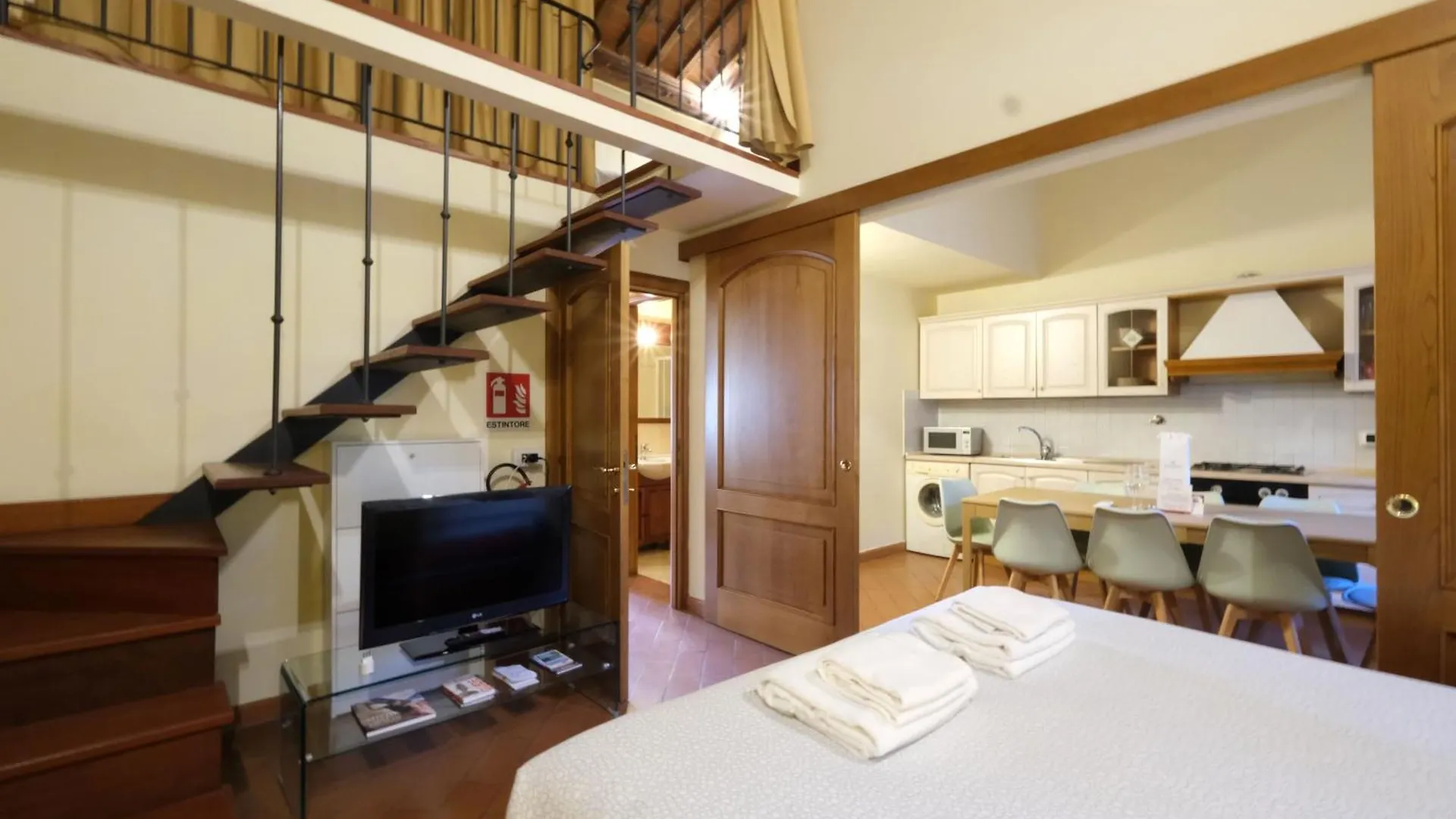 Wine Apartments Florence Barbaresco