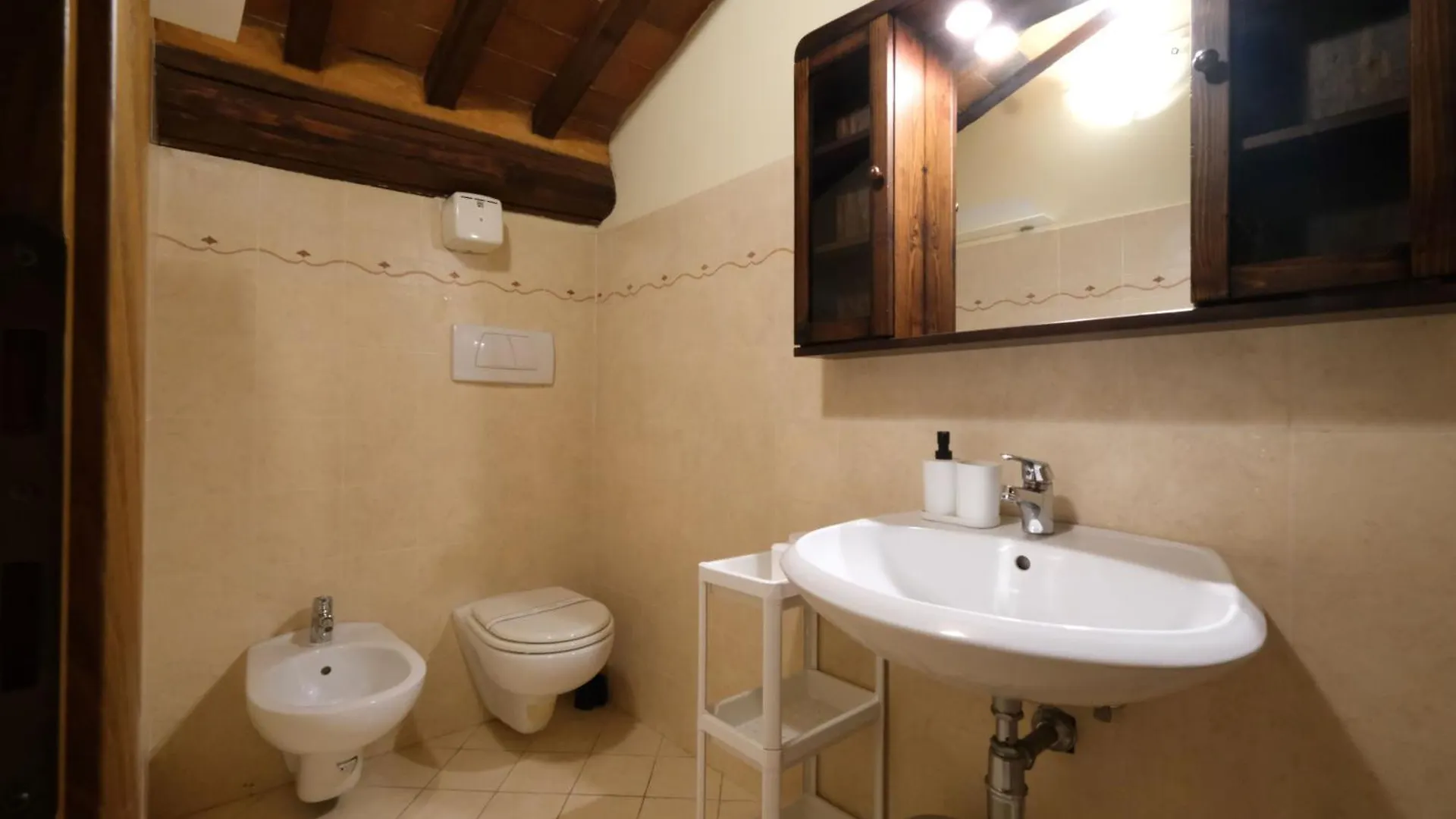 Wine Apartments Florence Barbaresco
