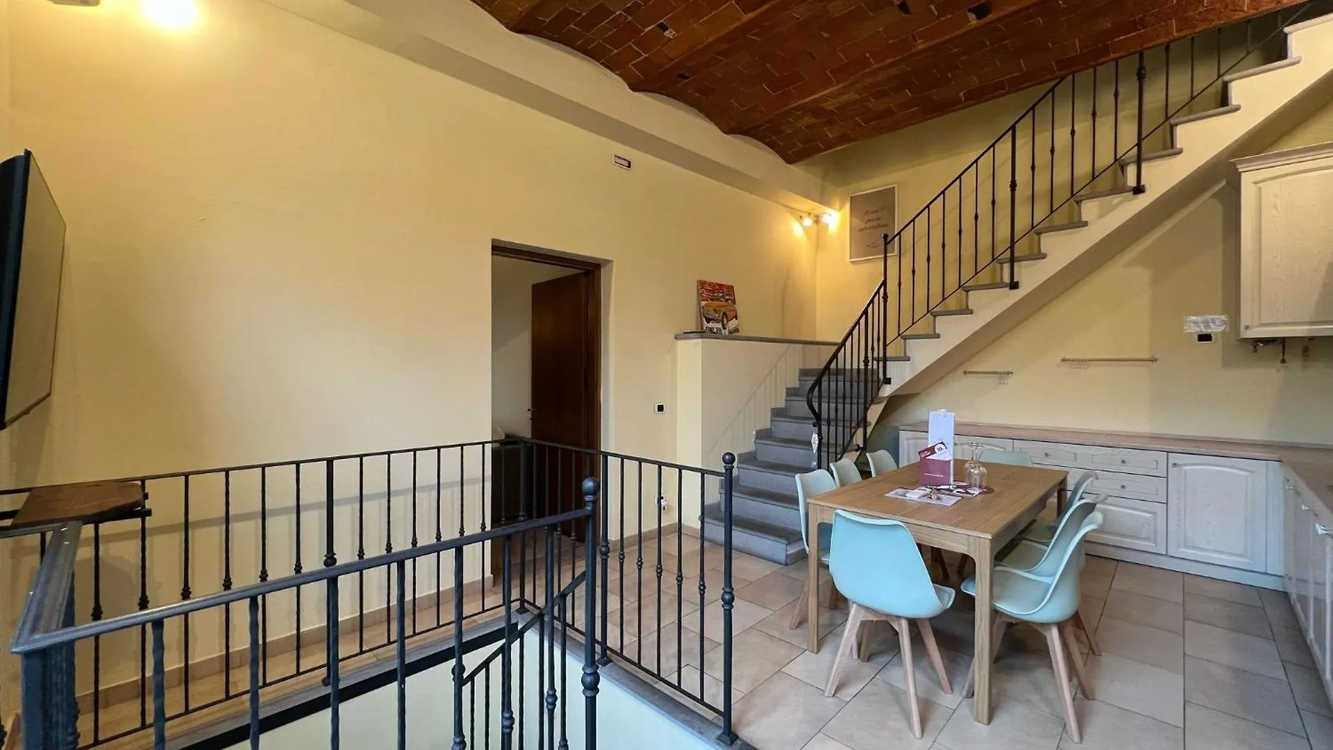 Wine Apartments Florence Barbaresco